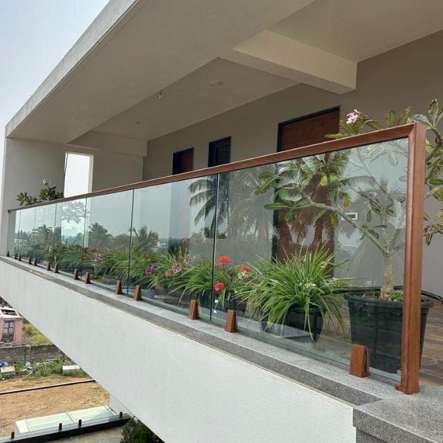 Strategic Insights: Why Architects Worldwide Prefer Continuous Aluminum Railing Systems